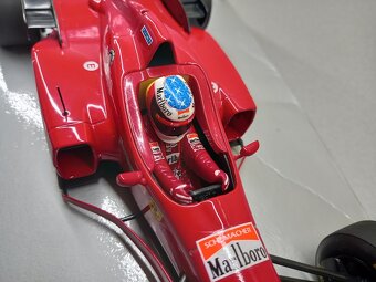 F1 FERRARI F310 1996 MICHAEL SCHUMACHER MINICHAMPS 1:18 - 7