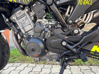 KTM DUKE 790 - 7