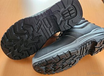 Pracovní obuv BASIC S3 VYSOKÁ Bennon vel.42 - 7