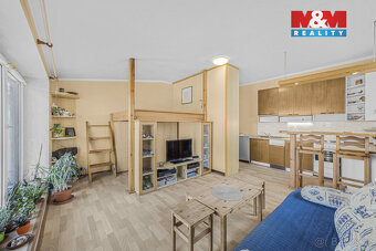 Prodej bytu 1+kk, 36 m², Jesenice, ul. Sluneční - 7