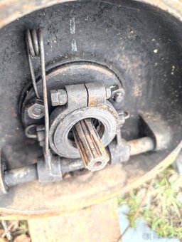 Motorobot PF 62 s volantem - 7