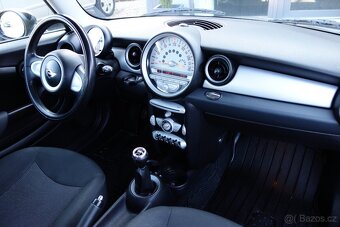 MINI One 1.4 70kW klima 2008 - 7