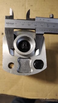 Štípač dříví 6 až 8 tun – hydraulické čerpadlo – NOVÉ - 7