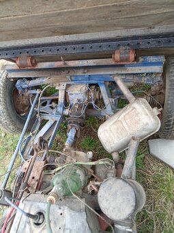 Prodám traktor domácí výroby 4×4 motor Trabant - 7