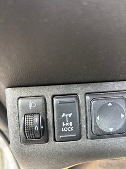 Nissan navara - 7