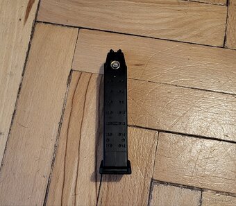 Airsoft Custom Full Auto Pistole Glock 18c od značky WE - 7