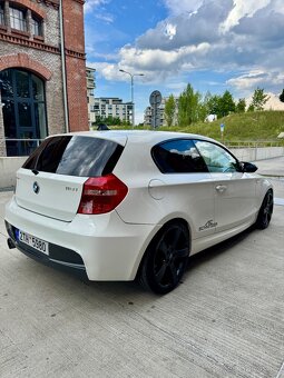 BMW 118i 105 KW AC SCHNITZER XENONY TOP STAV - 7
