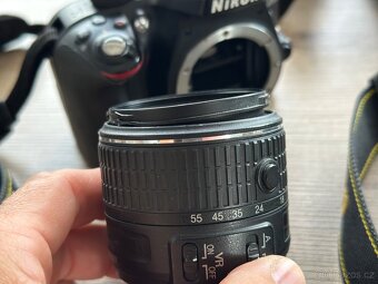 NIKON D3300 3 x OBJEKTIV 2 x BATERIE 5287 SNÍMKŮ - 7