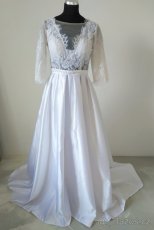 Saténové svatební šaty s vlečkou - 7