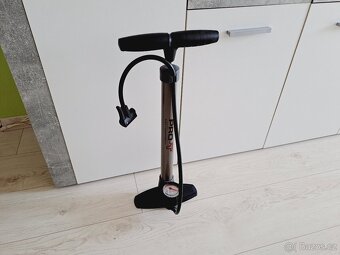 Pumpa PRO-T s manometrem a duální hlavou - 7