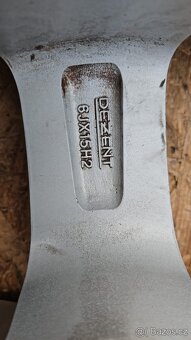 195/65 R15 letní pneu obuté na 15" Alu kola Dezent, 5x100 - 7