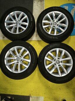 Kola VW R16 6,5J ET41, pneu Michelin 2022 cca 5mm
- 7
