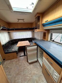 Prodám karavan Hobby de luxe - 7