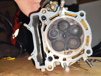 Hlava Yamaha yz426f - 7