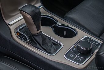 Jeep Grand Cherokee 3.0L V6 TD Summit A/T - 7
