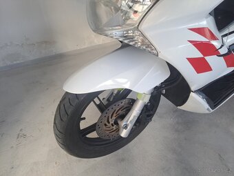 Honda PCX125 - 7