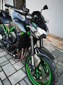 Kawasaki Z900 - 7
