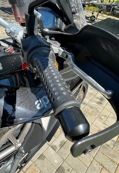 Aprilia Caponord 1200 - 7
