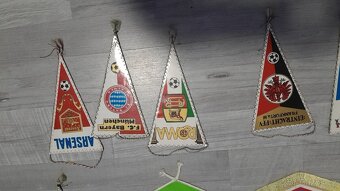 Prodám originální vlaječky klubů fotbalových vzácné - 7