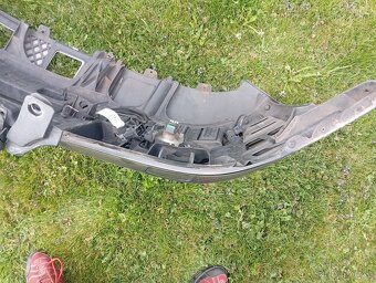 MERCEDES ML W164 PŘEDNÍ NÁRAZNÍK S MASKOU KOMPLETNÍ - 7