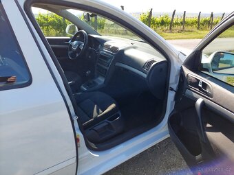 Octavia 2 1.6tdi Elegance, r.v. 2012, 369tis km - 7