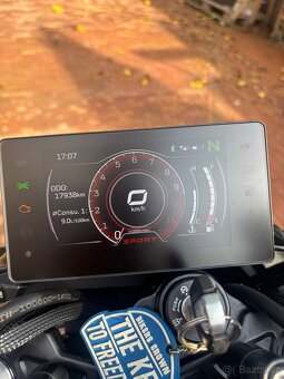 CF Moto 650NK - 7