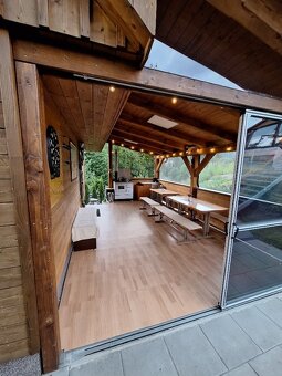 Pronájem chaty přímo na sjezdovce v beskydech. - 7