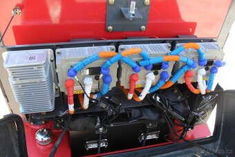 Teleskopický nakladač Elektrický - 7