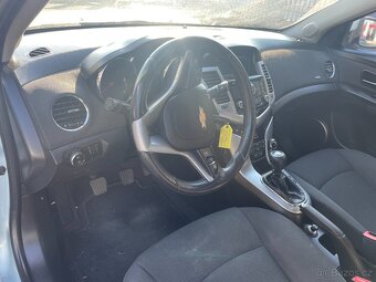 CHEVROLET CRUZE 2.0 VCDI 120KW ČR 2012 - 7