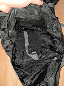Outdoorový batoh Husky 40l – výborný stav, ideální pro turis - 7