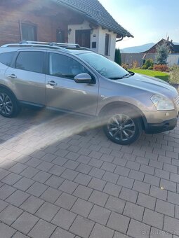Nissan Qashqai +2 2,0i. LPG do 2031 - 7