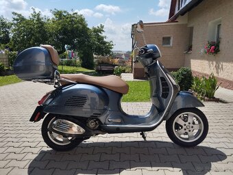 Vespa 300 GTS - 7