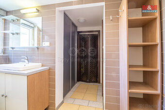 Prodej rodinného domu, 439 m², Hrdějovice, ul. Na Návsi - 7