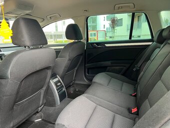 Prodám ŠKODA SUPERB COMBI 2.0 TDI, 125KW. ROK VÝROBY 2012. - 7