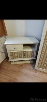 Stará pevná dřevěná ložnice - 7