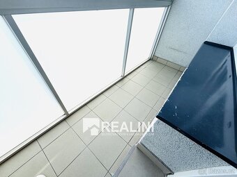 Pronájem bytu 2+1 s lodžií a šatnou, 60 m2, Karviná, ulice T - 7