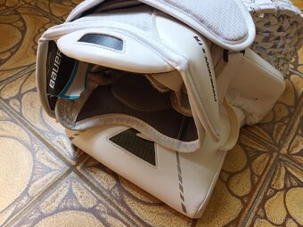 Brankářská lapačka Bauer Vapor Hyperlite 2, custom, klas. g. - 7