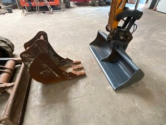 Bagr Hyundai Robex 55-9 A - 7