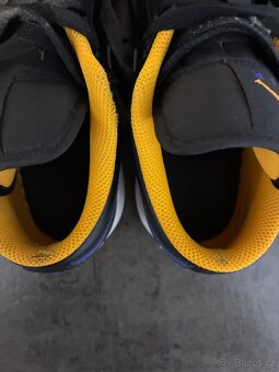 Prodám dámské boty Air Jordan 1 Low - 7