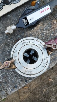 Ruční vrtačka a závitník - 7