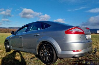 Ford Mondeo 2.0i - 7