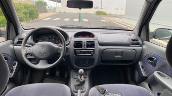 RENAULT CLIO - 7