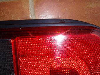 Pravé zadní světlo Hella na VW T5 Caravelle, Multivan - 7