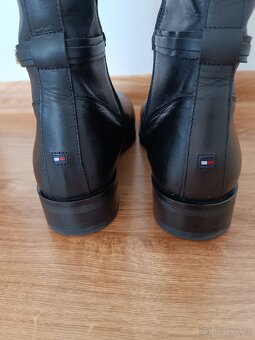 Kožené kozačky Tommy Hilfiger - 7