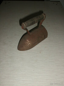 Staré litinové žehličky - 7