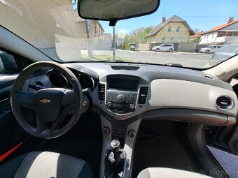 Chevrolet Cruze - 7