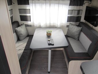 Prodám karavan Hobby 440 sf,r.v.2019 mover ,satelit ,markýza - 7