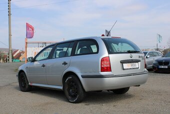 Škoda Octavia 1,6i 75KW, STK 8/2026, r.v. 2001 - 7