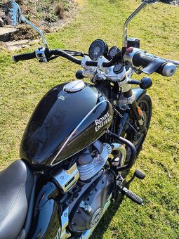 Royal Enfield Supermeteor 650 - 7