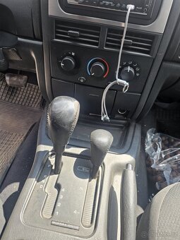 Jeep Grand Cherokee 2.7 crd LAREDO 120 kw - 7